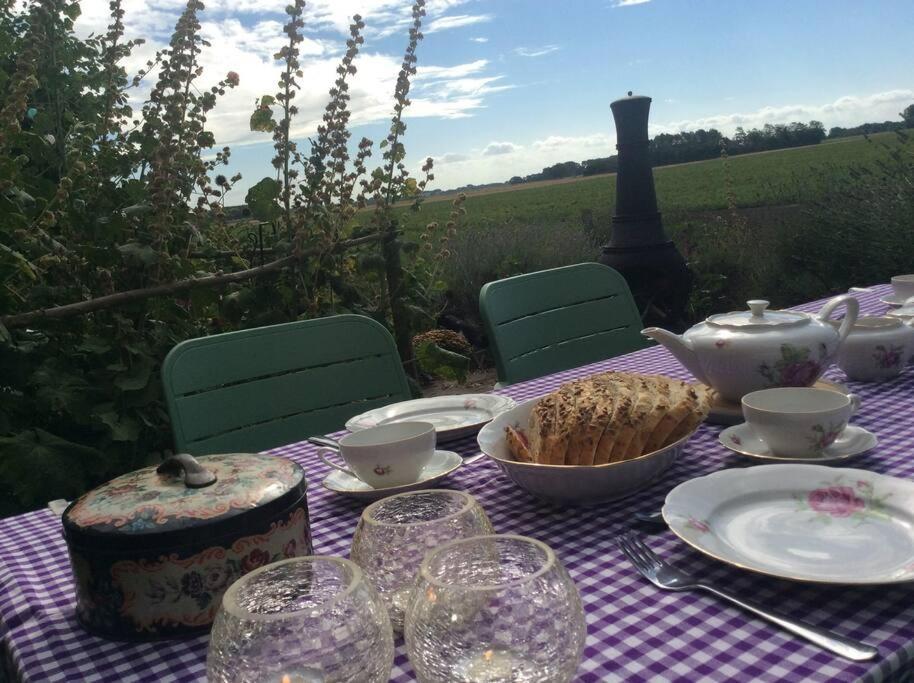 Dijkhuisje Zeeland Waterlandkerkje エクステリア 写真
