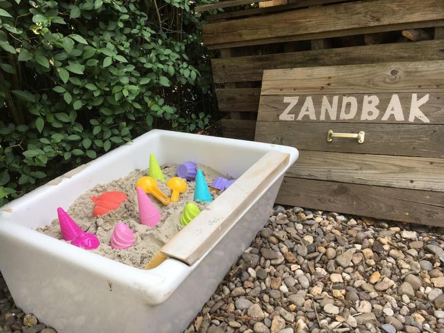 Dijkhuisje Zeeland Waterlandkerkje エクステリア 写真